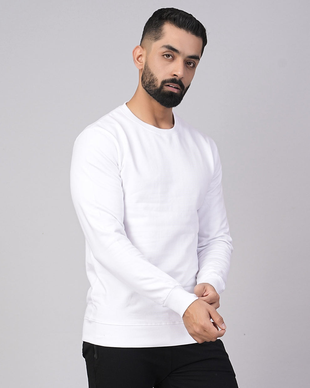 PLAIN WHITE MEN REGULAR FIT CASUAL SWEATSHIRT